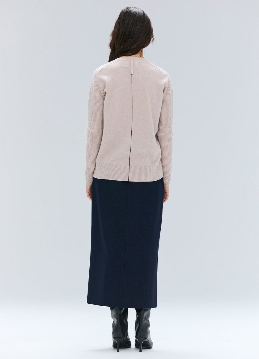 經典輕毛料羊絨圓領針織